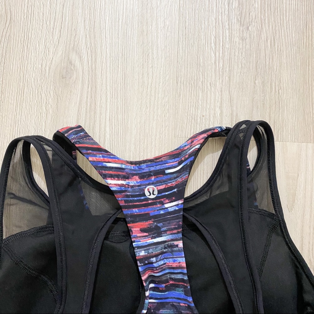Lululemon cropped Tank top - Picture 2 of 6